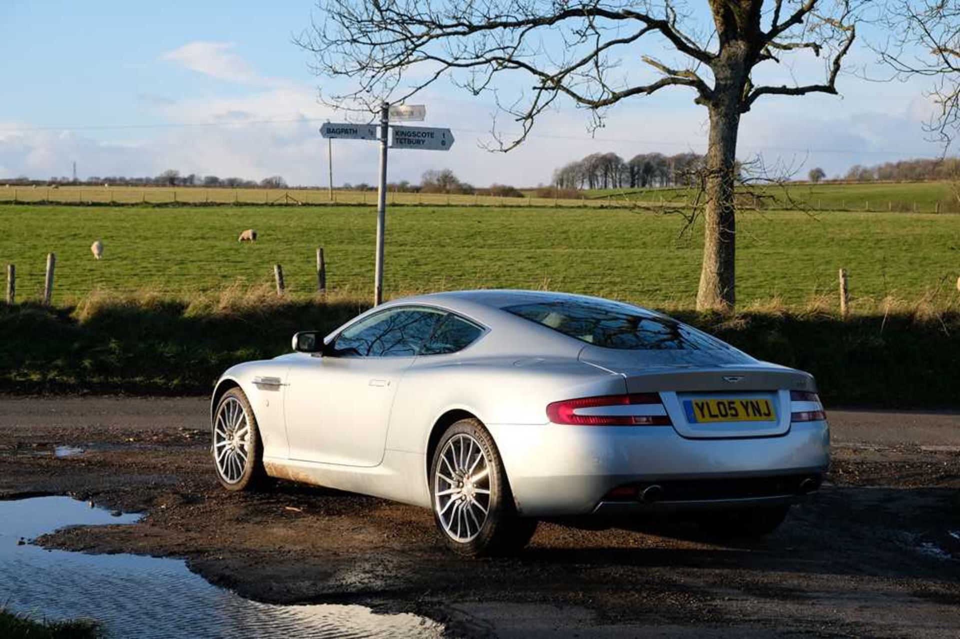2005 Aston Martin DB9 c.25,000 from new and 4 former keepers - Image 21 of 59
