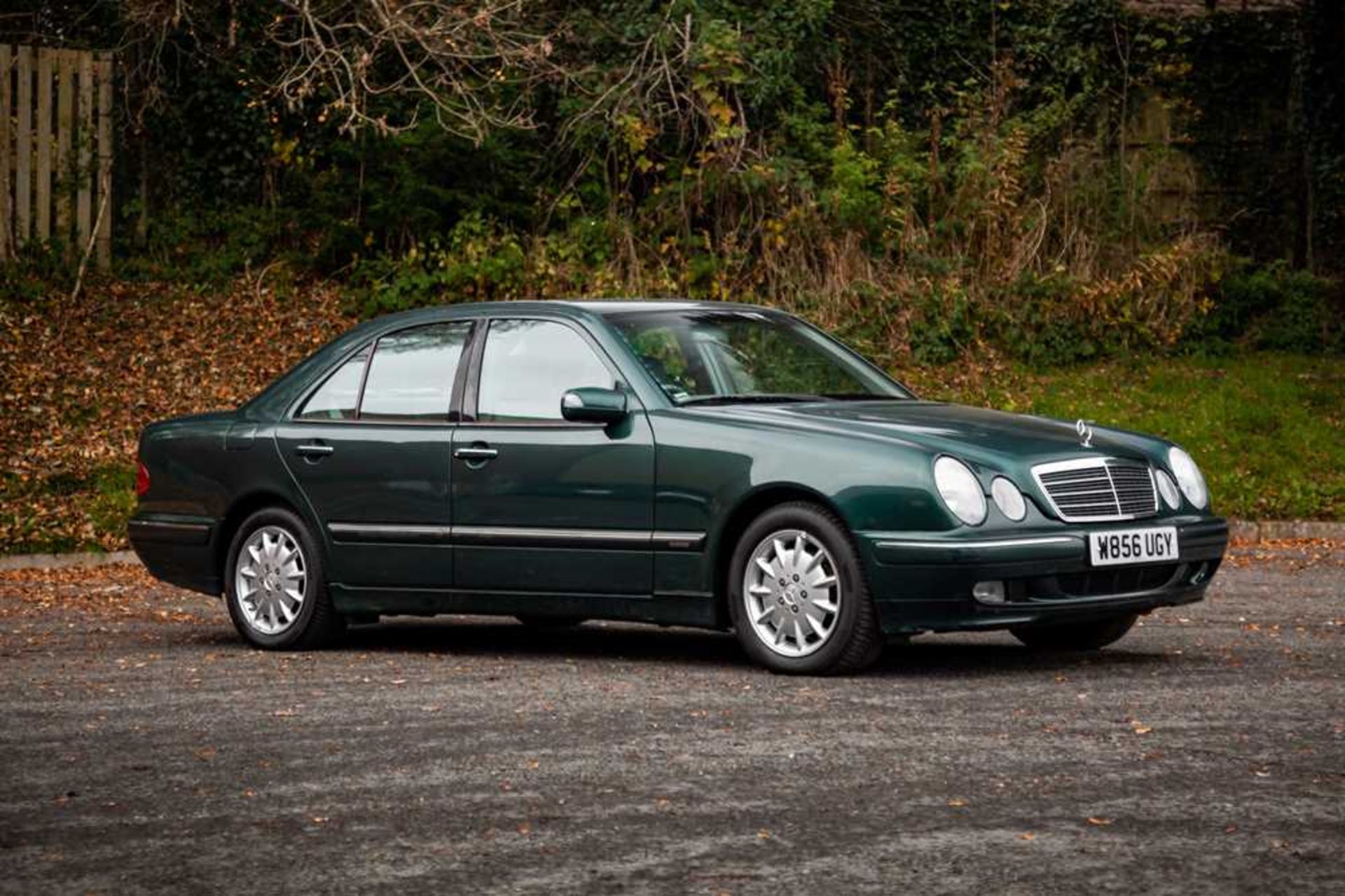 2000 Mercedes-Benz E240 Elegance No Reserve - Single family ownership and 47,500 miles from new - Image 18 of 67