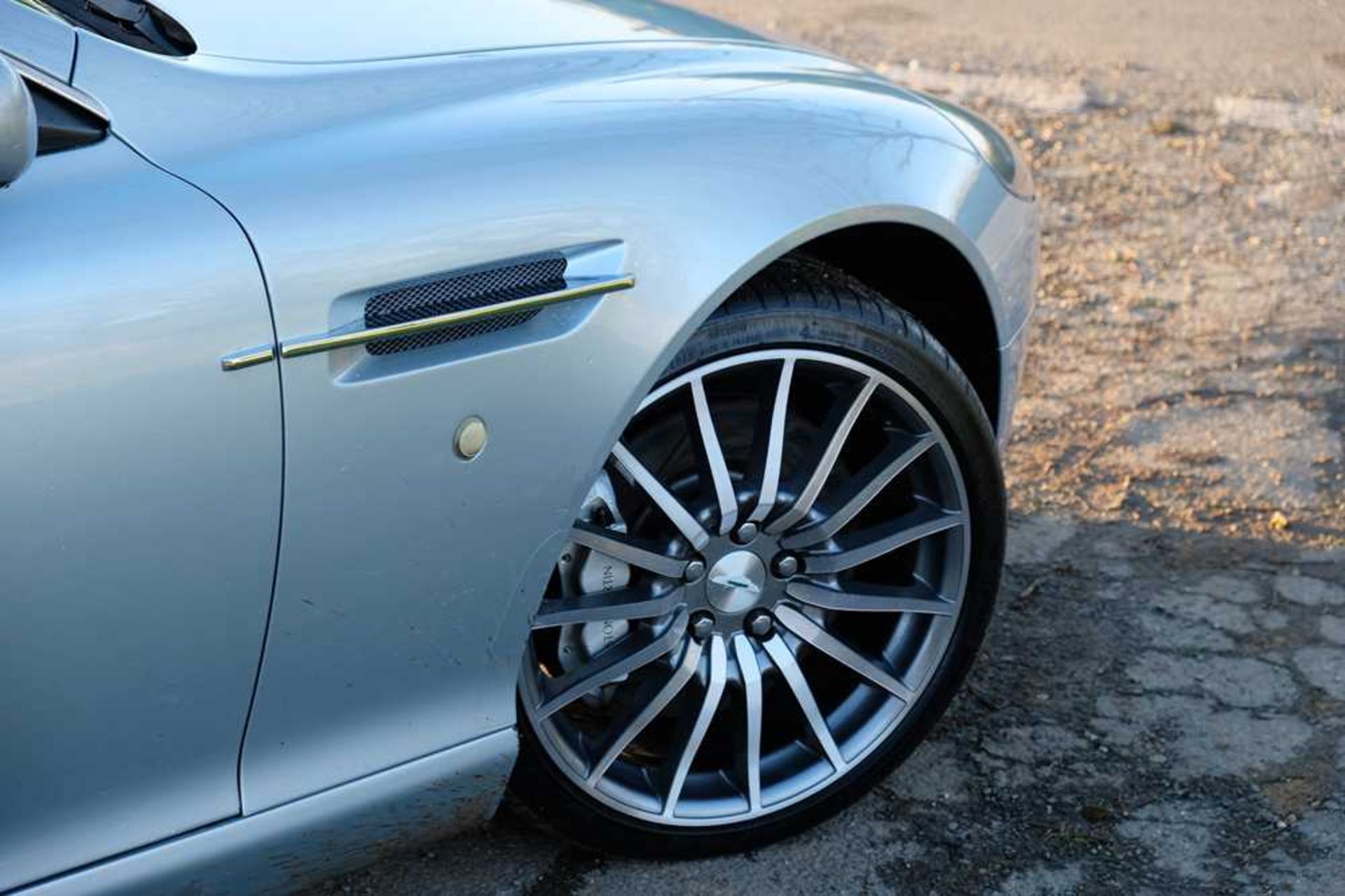 2005 Aston Martin DB9 c.25,000 from new and 4 former keepers - Image 27 of 59