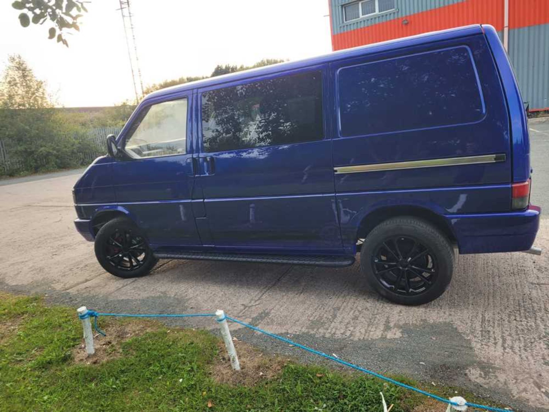 1993 Volkswagen Transporter (T4) 1.9D 800 Special Just one former keeper from new - Image 6 of 12