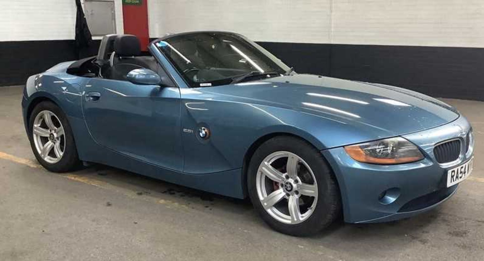 2004 BMW Z4 2.5 SE