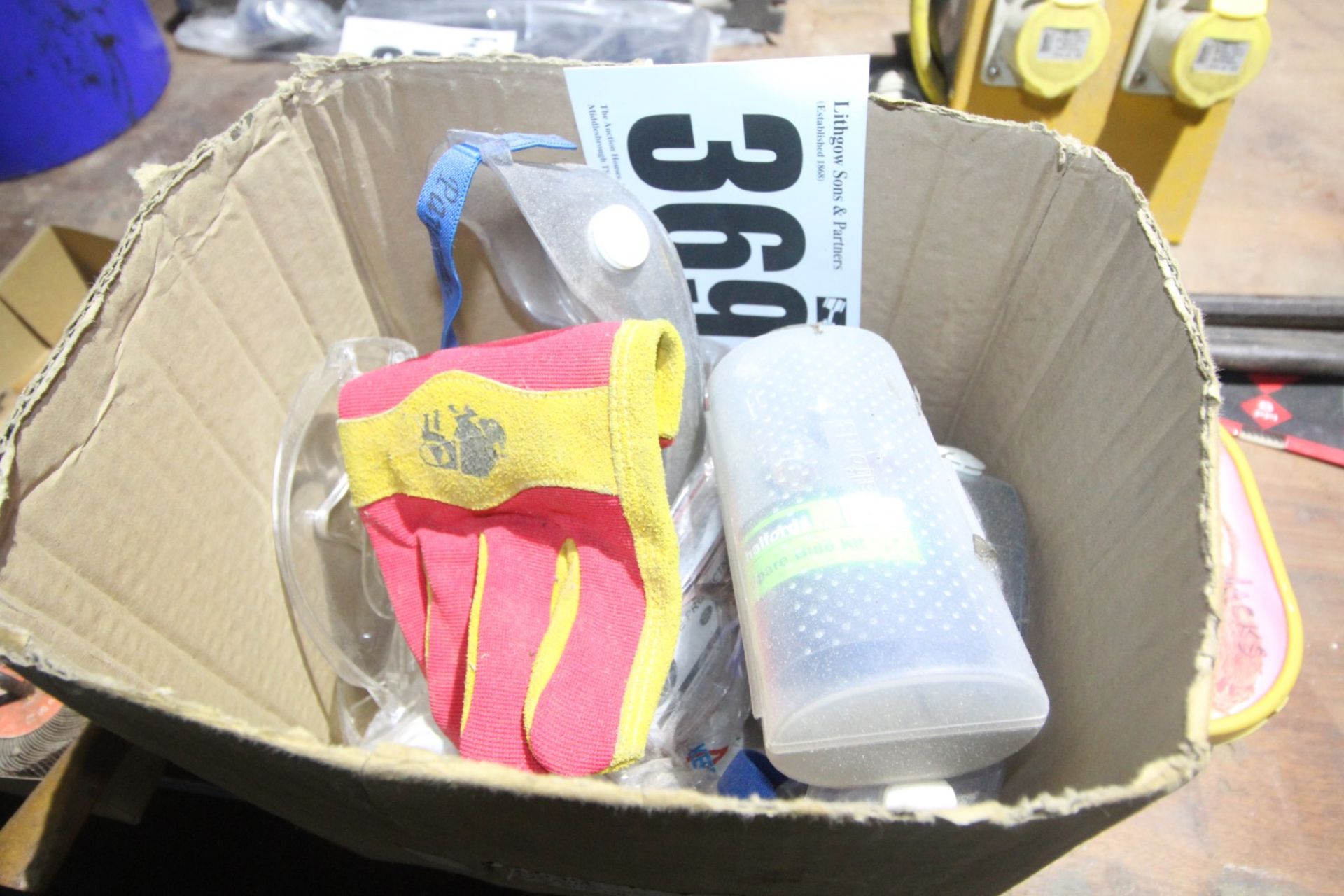 BOX AND CONTENTS OF SAFETY GOGGLES