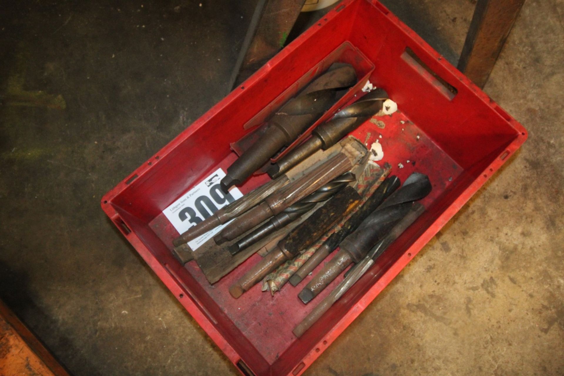 RED BOX AND CONTENTS LARGE SIZE TAPER SHANK DRILL BITS