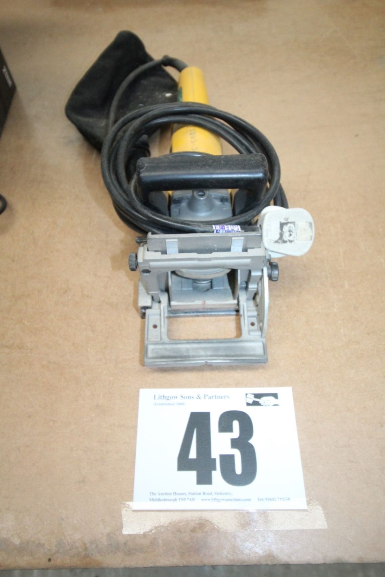 240V DEWALT BISCUIT CUTTER