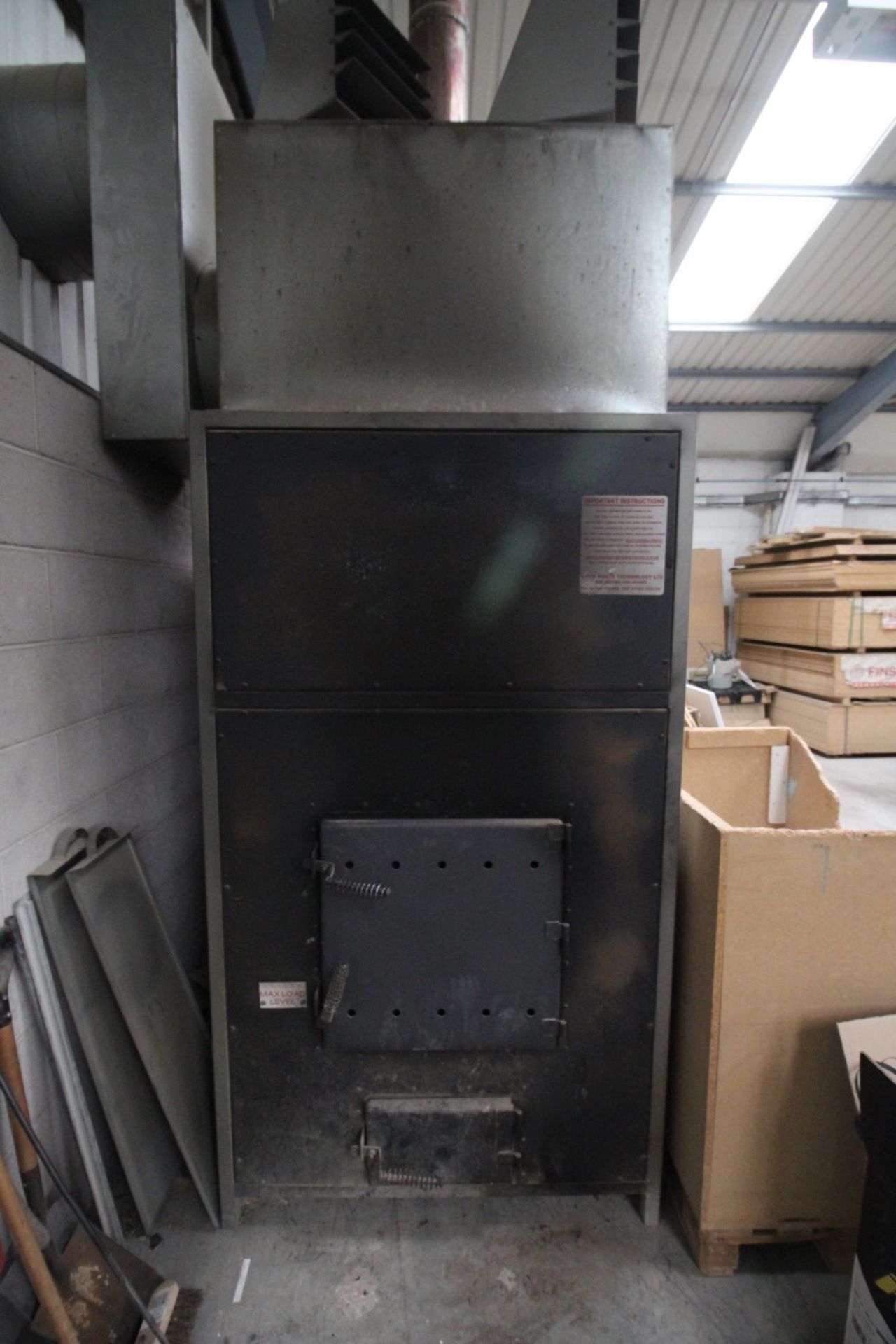 WOODWASTE TECHNOLOGY WARM AIR SPACE HEATER, MODEL WT15, NEW JUNE 2010, 145KWH, WEIGHT 1700KG, AIR - Image 2 of 6