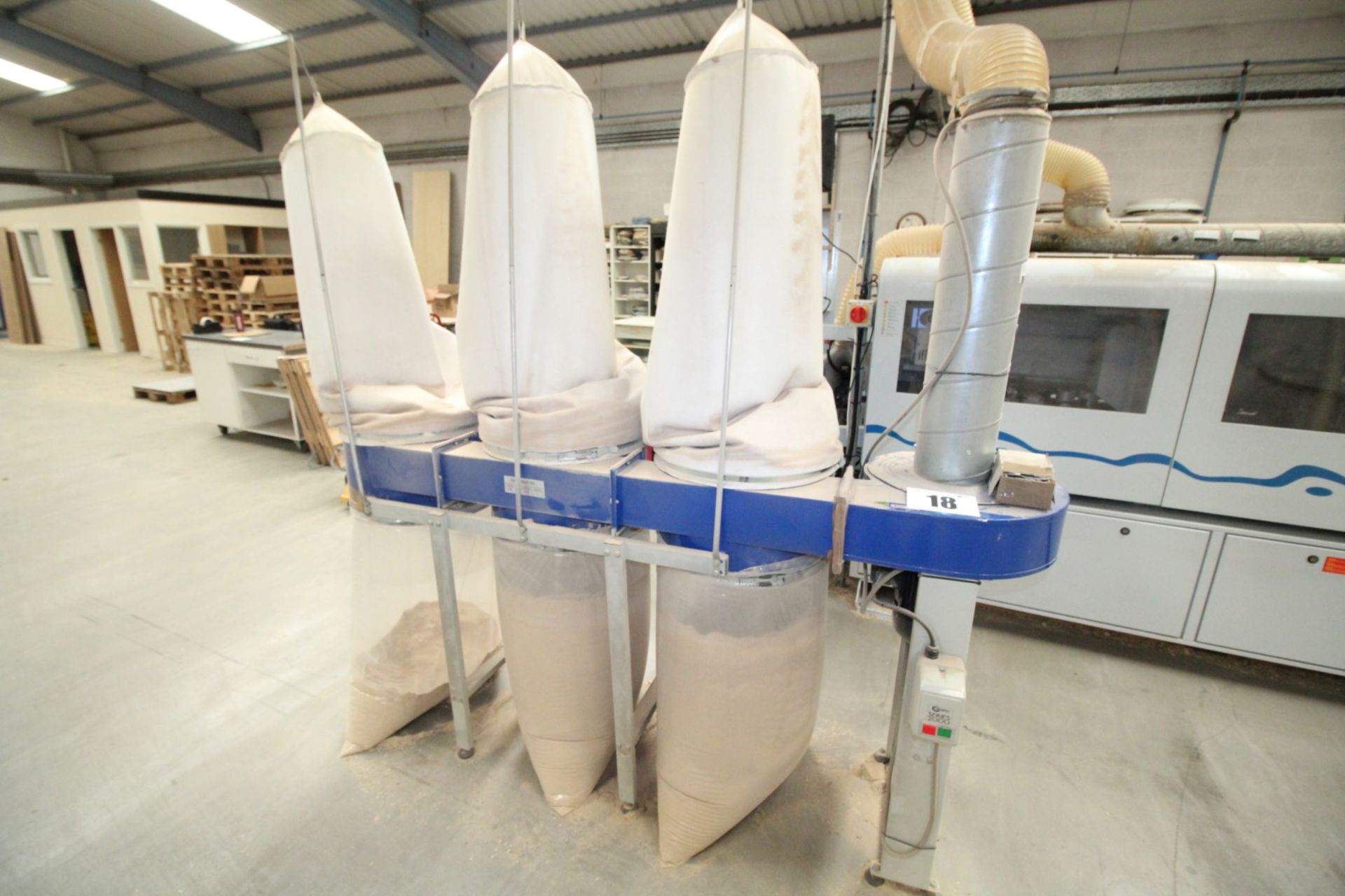 FLOOR STANDING 3-BAG, 3-PHASE ELECTRIC DUST EXTRACTOR (TO BE DISCONNECTED BY JUBILEE CLIP AT