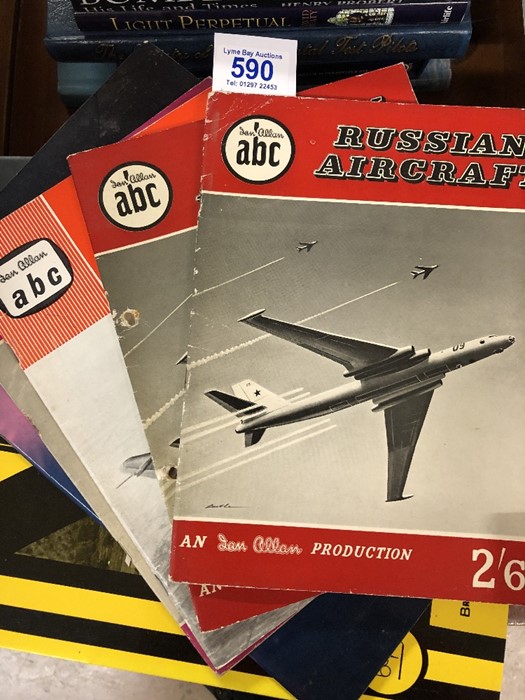 Collection of books relating to aeronautical interest - Image 2 of 2