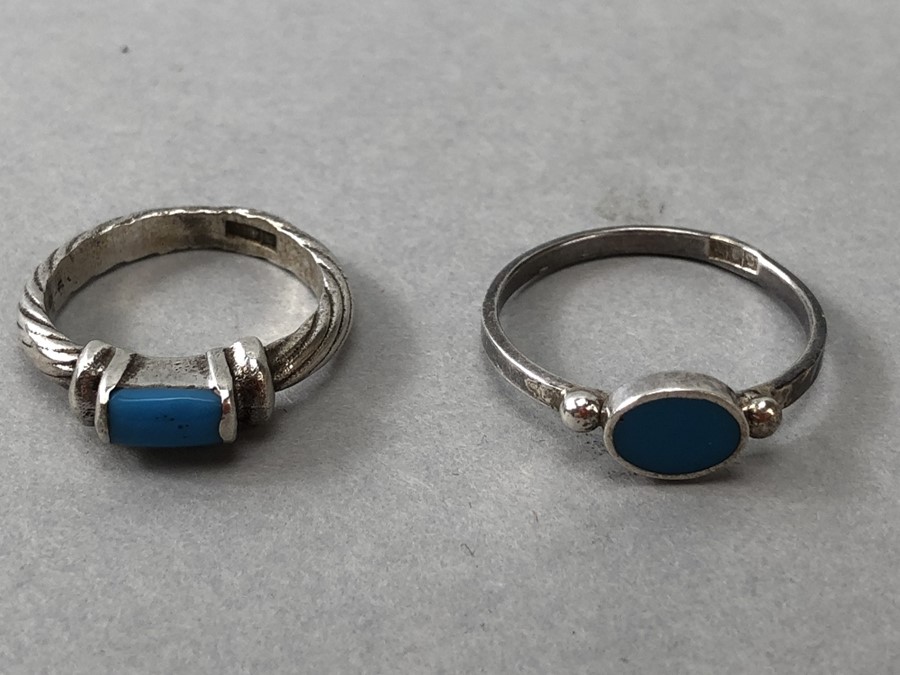 Two Silver rings set with Turquoise stones sixe K & R - Image 3 of 5