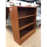 G-Plan bookcase with two shelves approx 81cm x 28cm x 93cm tall