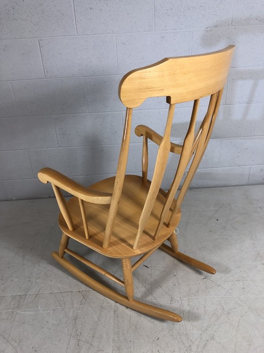 Pine rocking chair - Image 3 of 3