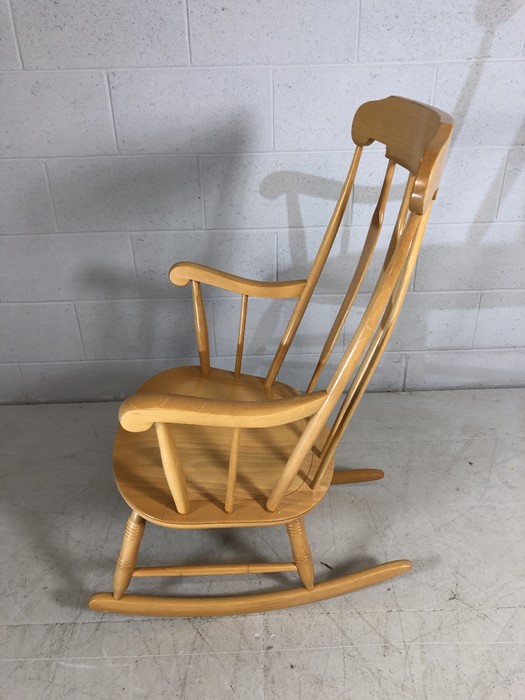 Pine rocking chair - Image 2 of 3