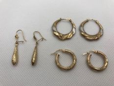 Three pairs of Gold earrings approx 3.4g