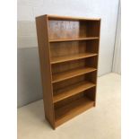 Mid Century five shelf book case, approx 152cm x 89cm x 29cm