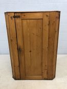 Antique pine hanging corner cupboard, approx 101cm tall