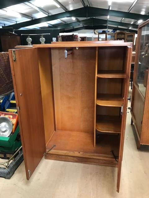 Small Mid Century gentleman's wardrobe / cupboard by Tudor Rose, approx 84cm x 47cm x 123cm tall - Image 5 of 6