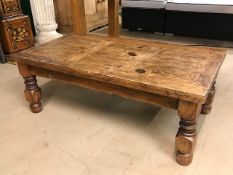 Oak coffee table of rustic design, approx 110cm x 60cm x 40cm
