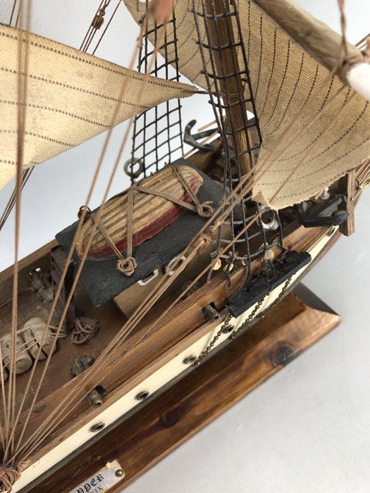 Wooden scale model of a three mast clipper 'Siglo XIX' displayed on a plinth. Length approx 85cm - Image 6 of 12