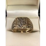 9ct Gold ring fully hallmarked approx 9.2g