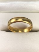 22ct Gold band size L.5 approx 4.6g