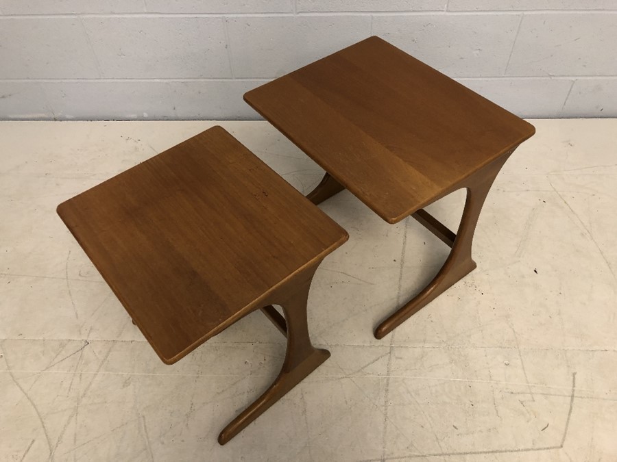 Pair of Mid Century nesting tables - Image 3 of 3