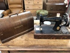 Cased Singer sewing machine with original Singer cardboard box and accessories, serial no. Y1625979
