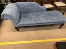 Chaise longue on Queen Anne legs