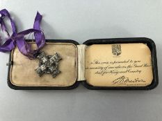 Militaria Medals: Canadian Great War Medal awarded to Pte. W. H. KIRK 77146 Stirling Silver Cross in