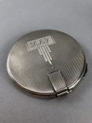 Fully hallmarked Circular Silver Compact Birmingham by maker Frank William Bravington with Art