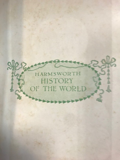 Books: Hamsworth History of the World in eight volumes leather spines, good condition - Image 6 of 11
