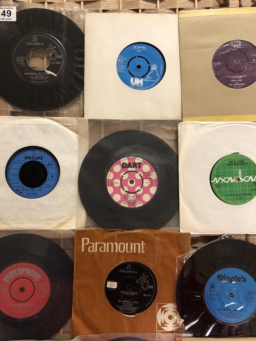 Collection of Vinyl 45's / singles to include 10 CC, The Dave Clarke Five, Joan Baez etc - Image 2 of 5