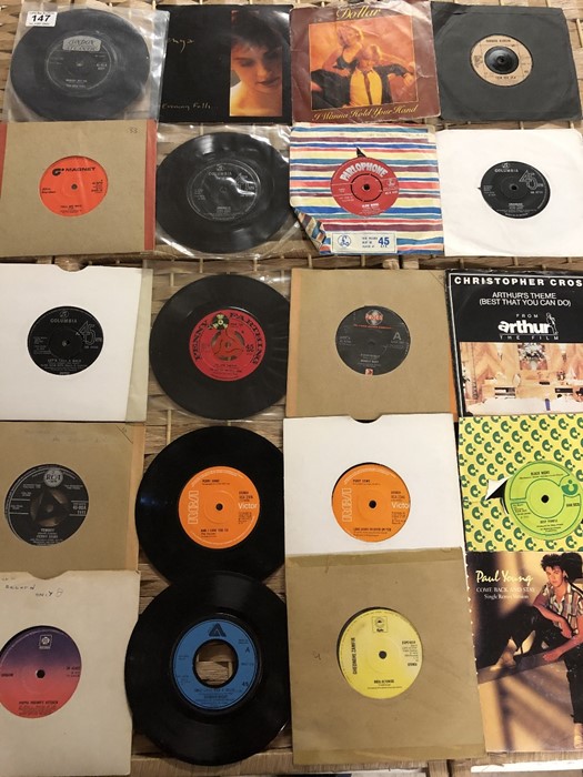 Collection of Vinyl 45's / singles to include The Drifters, Perry Como, Deep Purple etc