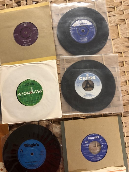 Collection of Vinyl 45's / singles to include 10 CC, The Dave Clarke Five, Joan Baez etc - Image 3 of 5