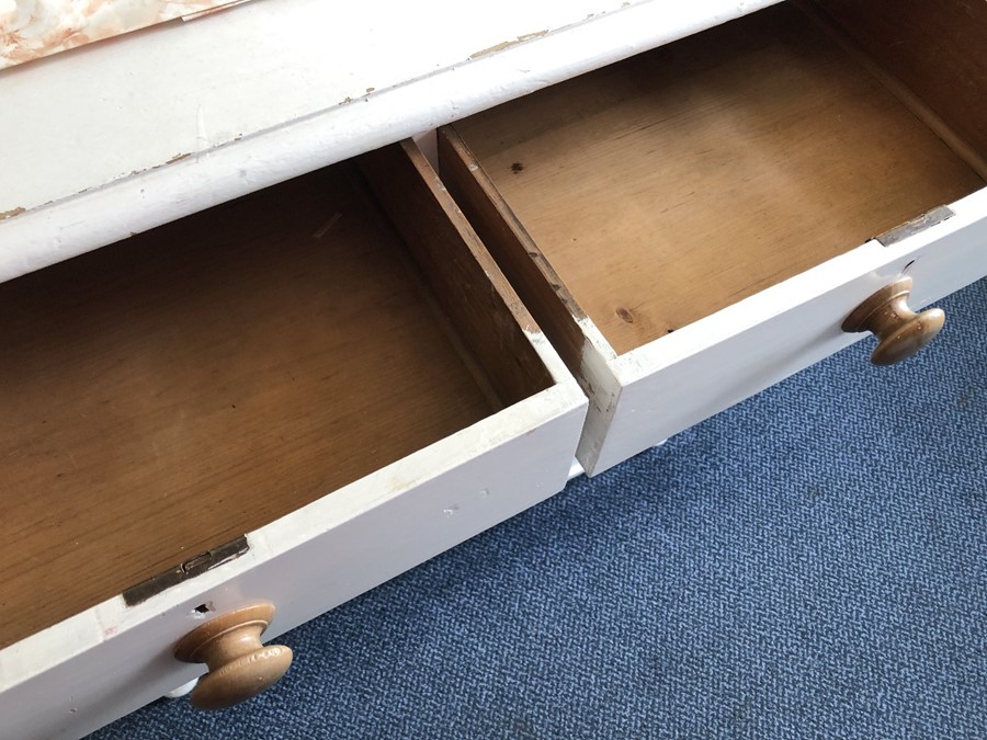 White painted pine chest of five drawers (bed 8) - Image 4 of 4