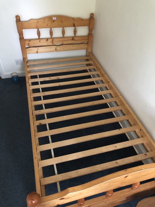 Single pine bed (bed 11)