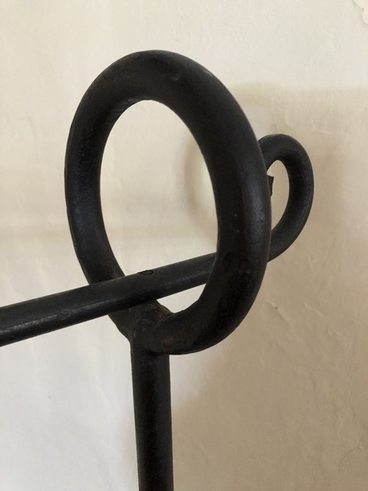 Wrought iron hanging rail with shoe rack, approx 145cm in length - Image 4 of 6