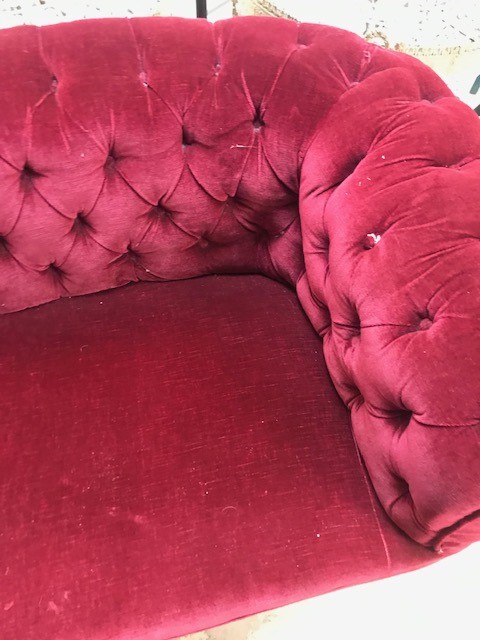Chesterfield two seater sofa in Red velvet fabric, approx 180cm in length - Image 10 of 17