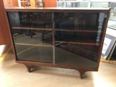 Mid Century glazed display shelving unit, approx 87cm in height