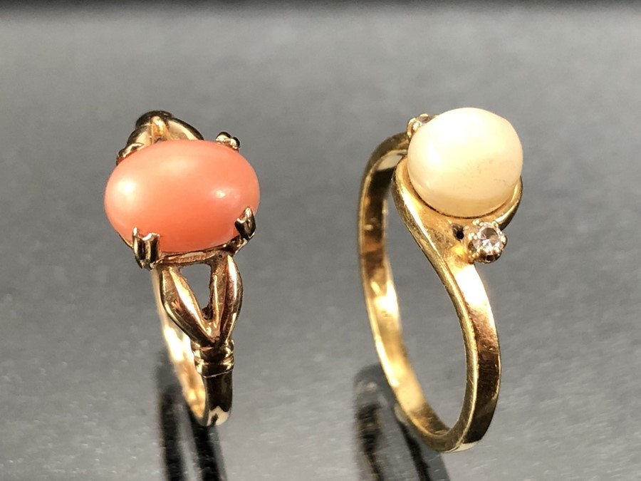 9ct Gold ring size 'K' with pink coloured stone and 18ct gold ring size 'J' set with diamonds to - Image 2 of 5
