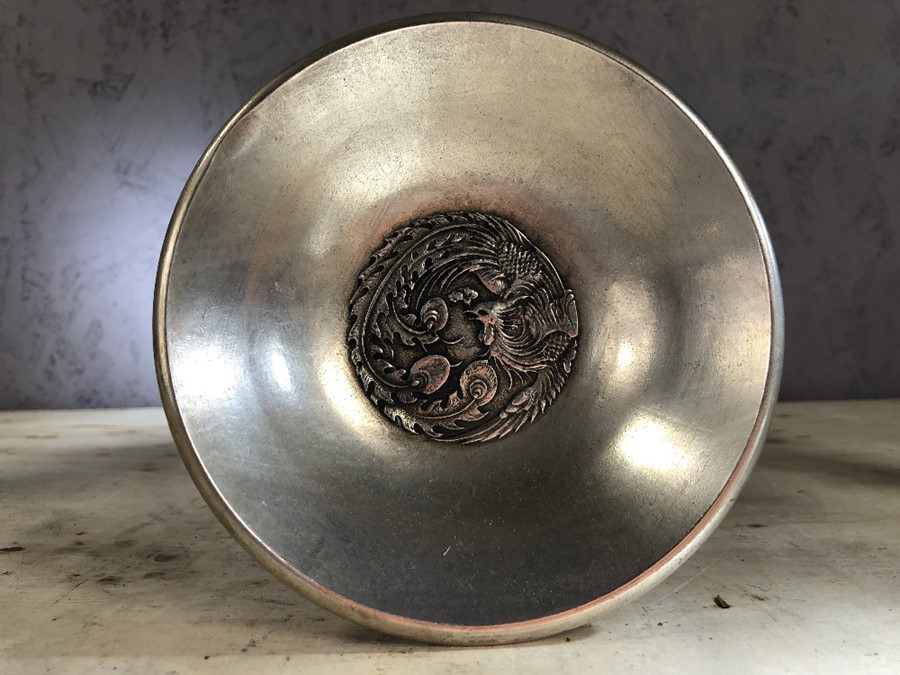 White metal small Chinese bowl, approx 14cm in diameter