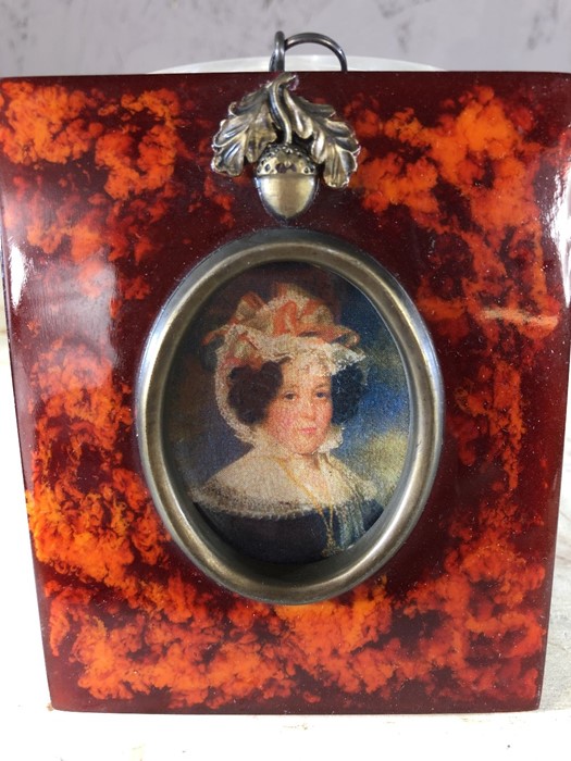 Pair of framed miniatures of a man and a woman, approx 12cm x 10cm - Image 2 of 4