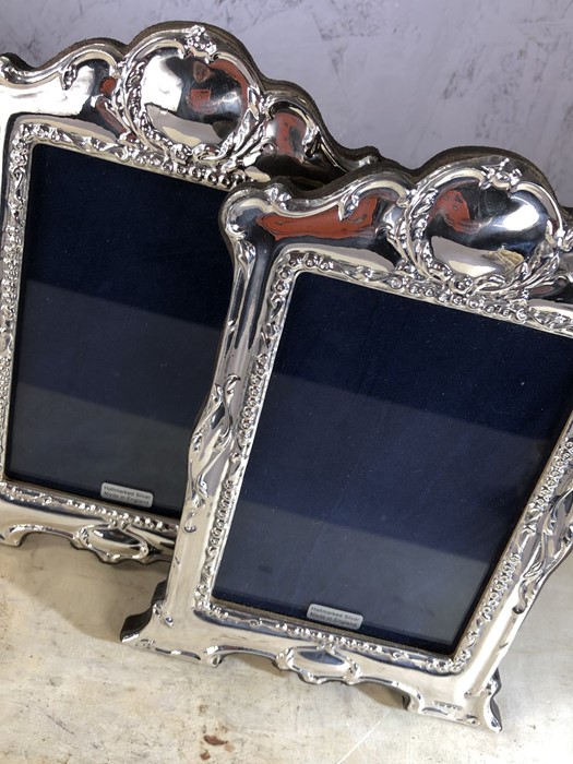 Pair of silver photo frames, approx 21cm x 15cm - Image 2 of 3