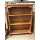 Pine bookcase with three shelves