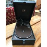 Vintage 1920s HMV wind-up gramophone in good working order, in black case, 78 RPM