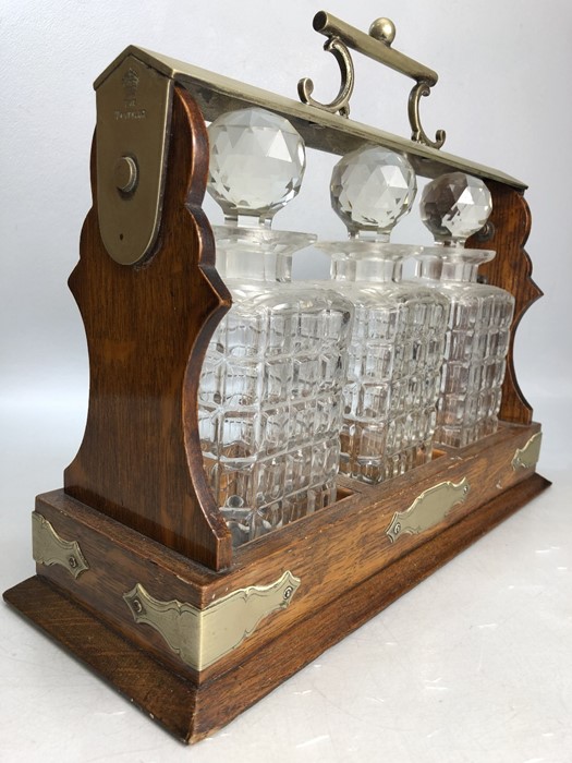 TANTALUS by DANIEL AND ARTER of Birmingham with unengraved Cartouche (some chips to decanters) - Image 2 of 6