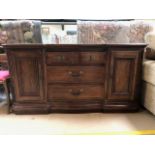 Modern sideboard or buffet with serpentine detailing, approx 162cm x 46cm x 82cm tall