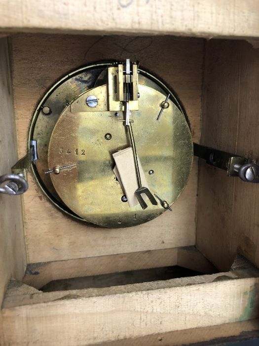 19th Century French mantel clock with enamel dial, in working order, approx 21cm in height - Image 6 of 8