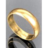 22ct Gold Wedding band size 'Q' approx 6.8g