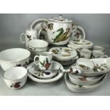 Collection of Royal Worcester Evesham pattern dinner ware to include serving dishes, serving