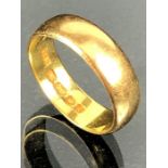 22ct Gold Wedding band size 'N' approx 6.1g