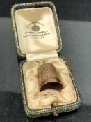 9ct Hallmarked Gold Thimble approx 4.3g and in leather presentation box
